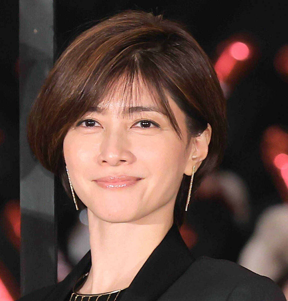 内田有紀、元俳優・柏原崇氏との結婚報告「ともに歩んできた時間が家族という形になりました」　今後も「２人で手を取り合い、優しさを大切に」…公式サイトで（スポーツ報知）